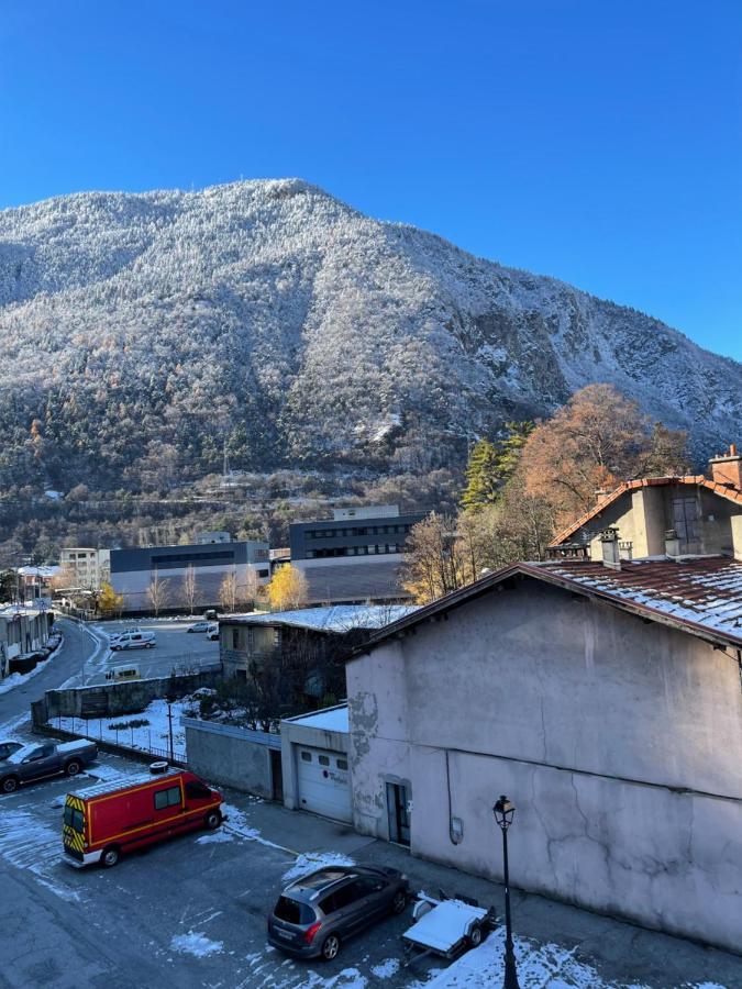 La Montagnette L Oursson Chambre Maison En Travaux De 10H A 17H Moutiers  Esterno foto
