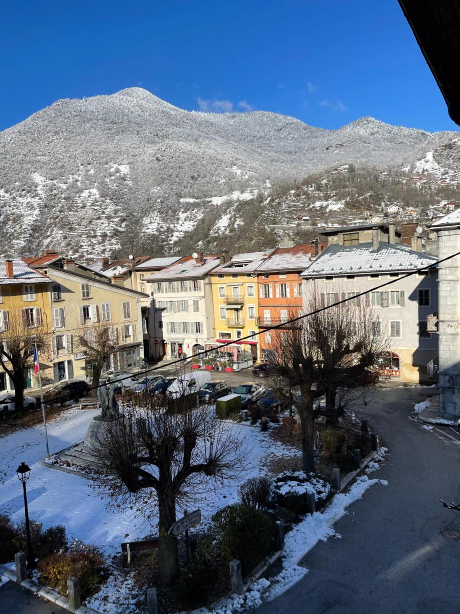 La Montagnette L Oursson Chambre Maison En Travaux De 10H A 17H Moutiers  Esterno foto